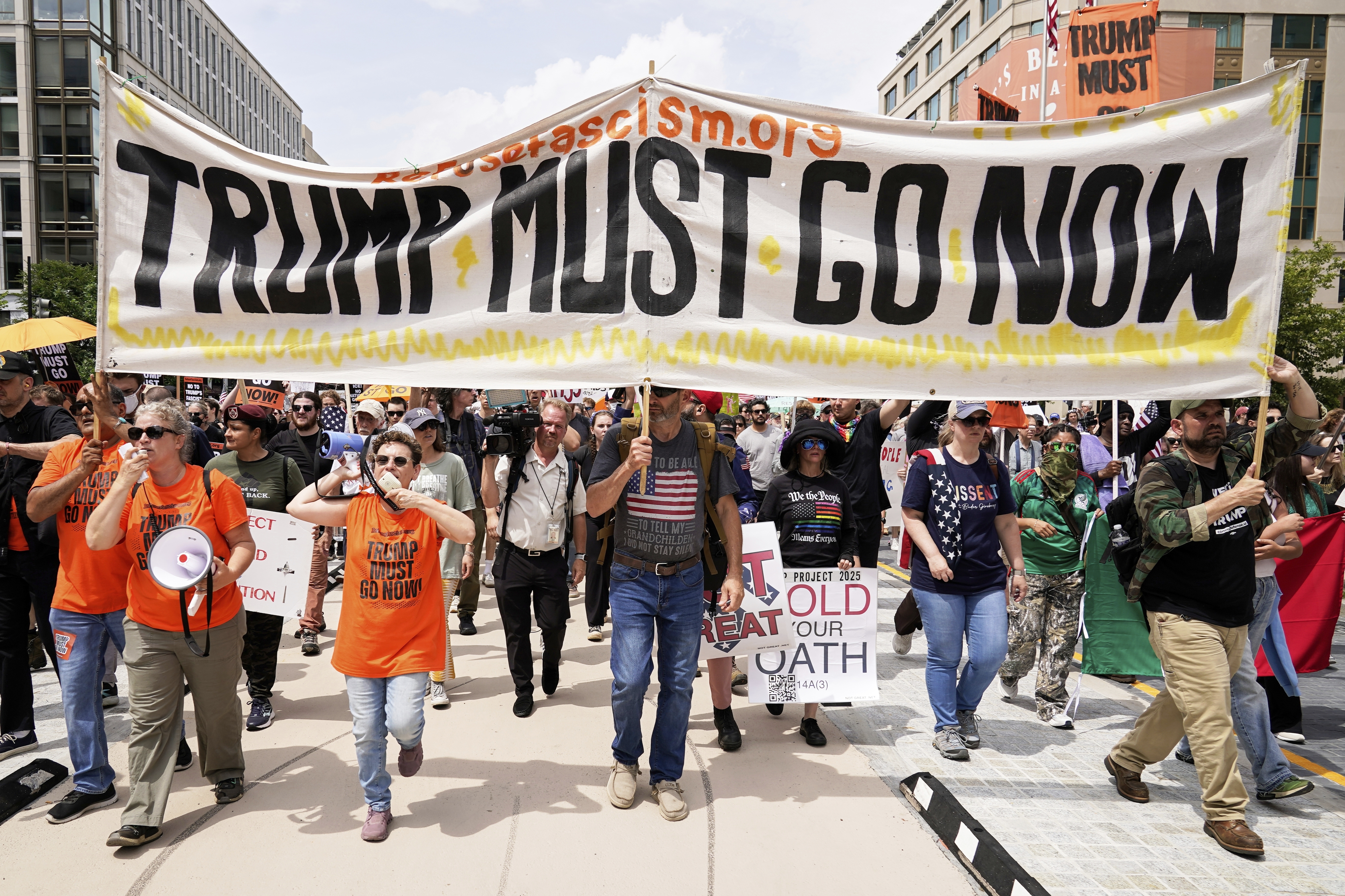 Donald Trump Military Parade Nationwide No Kings Protests Display 45 Million