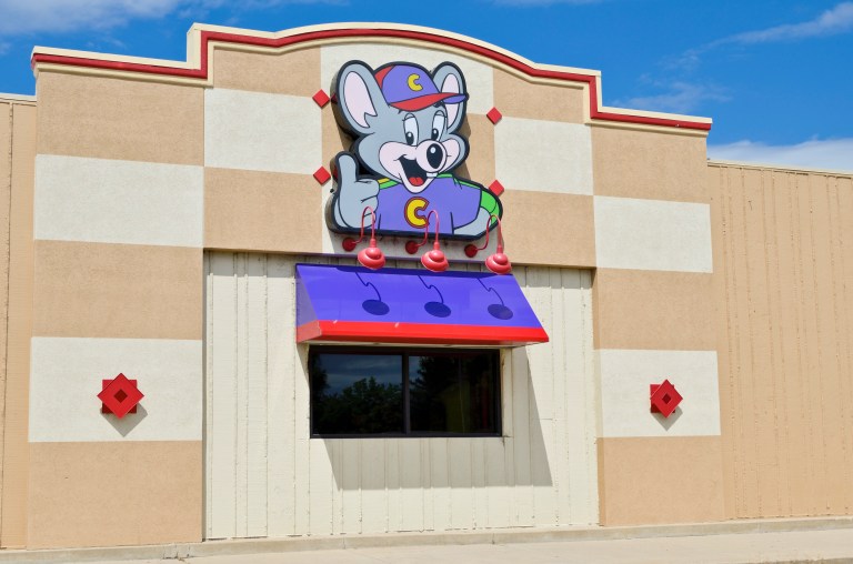 Jermel Jones, Chuck E. Cheese Employee Arrested For Alleged Credit Card Fraud While Dressed As Mascot