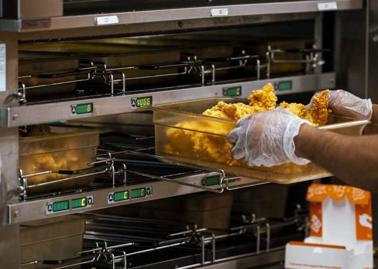 Say, WHAT?! Louisiana Popeyes Manager Reportedly Arrested For Assaulting Customer Shena Decuir With Hot Chicken