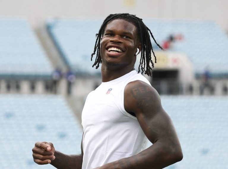 Travis Hunter & His Wife Leanna Lenee Announce The Arrival Of Their First Child