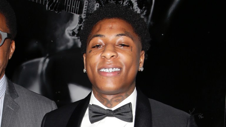 Pop Out, Then! Jazlyn Mychelle Turns Heads After Showing Off Full Glam Look For NBA YoungBoy's Recent Concert (VIDEO)