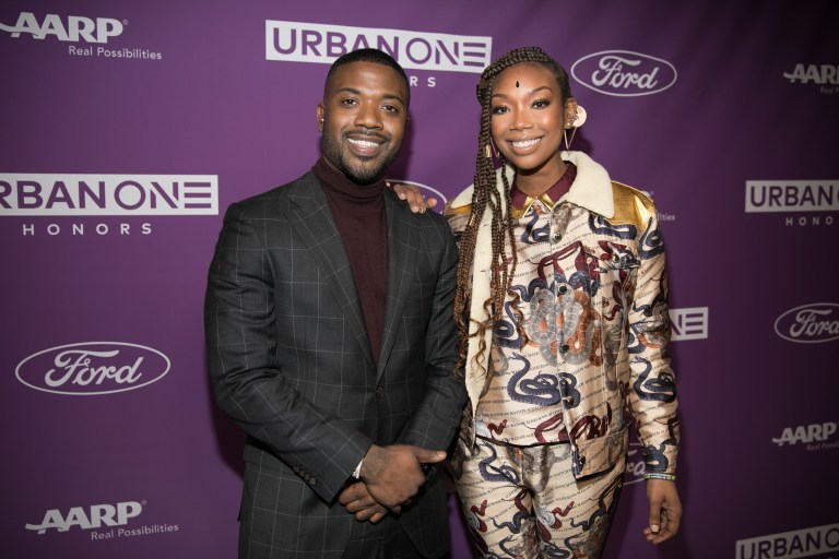 All The Feels! Brandy And Ray J Reunite On Stage After Years Of Alleged Family Drama (VIDEO)