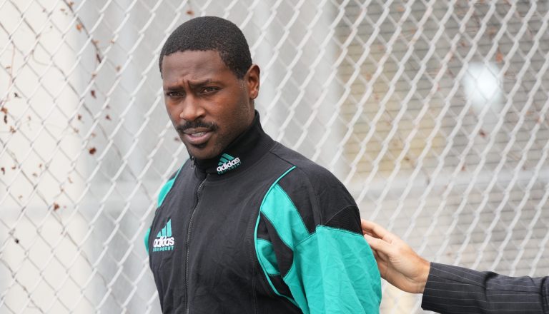 Antonio Brown NFL Player Enters Plea Attempted Murders Charge Release Miami Jail Update