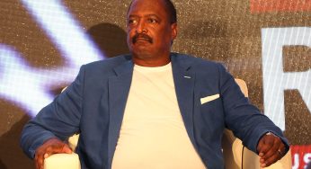 Match Made? Mathew Knowles’ New Photo With Beyoncé’s Step-Mom Has The Internet Buzzing (PHOTO)