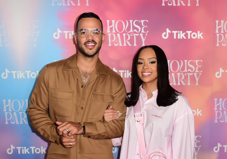 5 Times Kristy Sarah & Desmond Scott Made The Internet Believe In Love