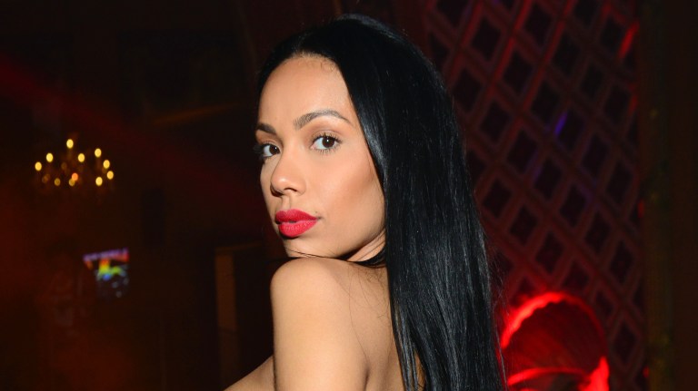 Issa Bae Watch! Antonio Bibbs Showers Erica Mena With Roses While Penning Her A Sweet Love Note (VIDEO)