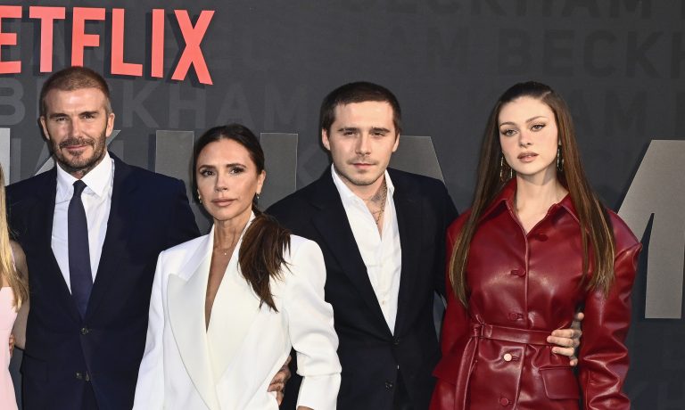Brooklyn Beckham Victoria David Beckham red carpet viral video 2023 Beckham kids Nicola Peltz