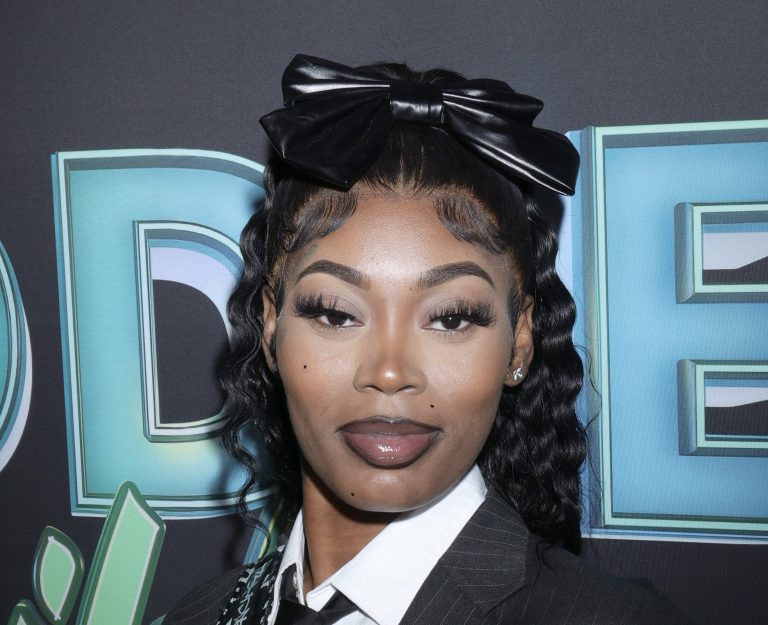 Social Media Reacts As Asian Doll Shuts Down “Scam” Claims After Launching Her Credit Education Business (VIDEO)