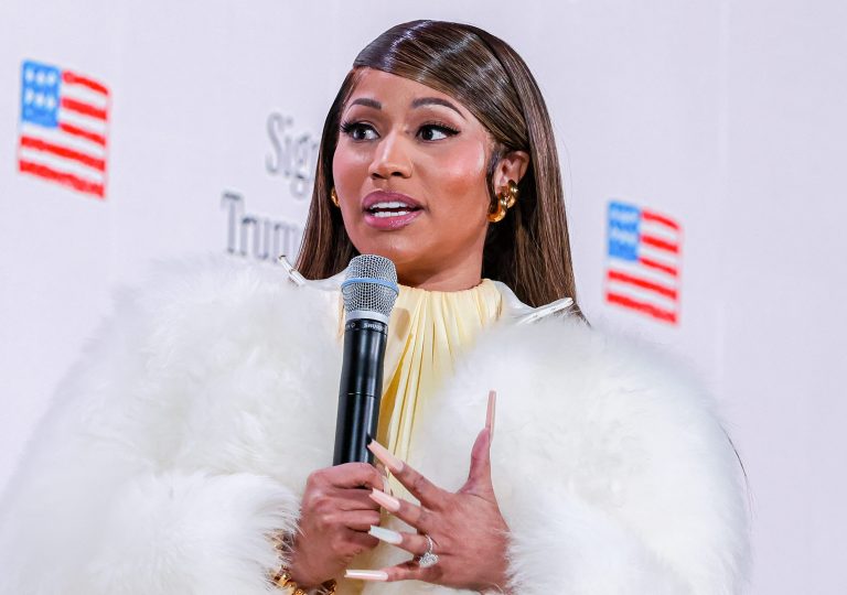 Nicki Minaj Brings Pink Vibes To The White House With Viral Beez In The Trap Challenge