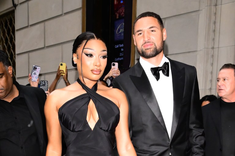 Spicy Szn? Megan Thee Stallion & Klay Thompson Turn Up The Heat Amid Her Broadway Debut (PHOTO)