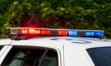 Florida Woman Allegedly Stabbed & Tried To Saw Off Boyfriend's Hair Over TV Dispute During Breakup Argument