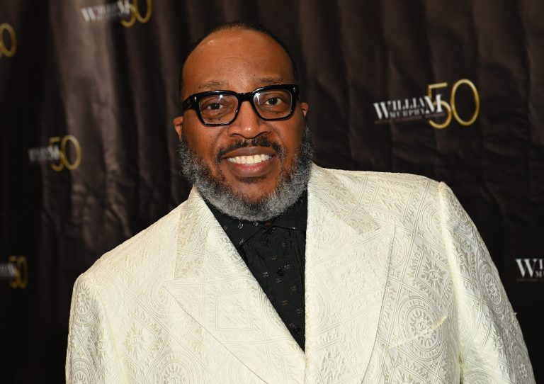 Marvin Sapp & Dr. La'Boris Cole Say "I Do" In Beautiful Wedding Ceremony