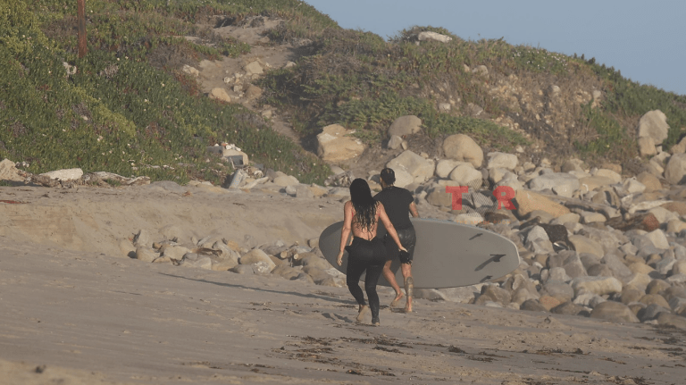 Kim Lewis Hamilton Spotted Kissing Beach DAte