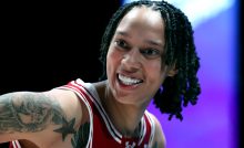 Okayyy Then! Brittney Griner Dropped Into A Split In Front Of Teammates And The Internet Said “Run It Back!”