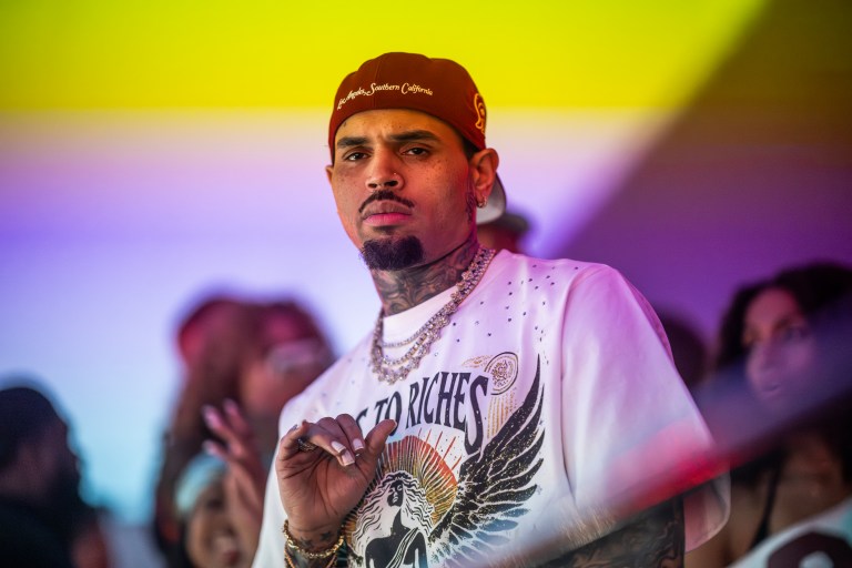 Stay Mad! Chris Brown Fires Back At “Rage Bait” Critics Ahead Of Tour With Usher & Fans Are Shook (PHOTO)
