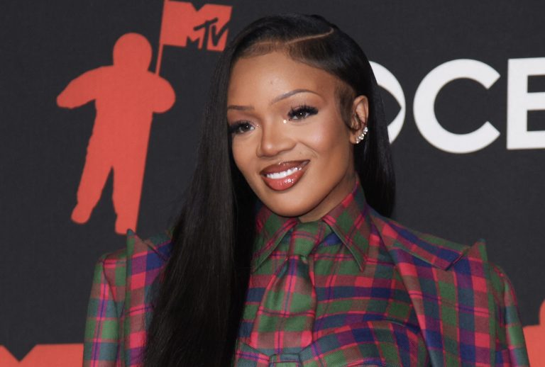 Victoria “BroRilla” Woods Checks Those Trying To Downplay GloRilla’s Looks & Credits Her For Putting Memphis On The Map (VIDEO) Sister Love! Victoria “BroRilla” Woods Checks Critics Who Try To Downplay GloRilla’s Looks While Crediting Her For Putting Memphis On The Map (VIDEO