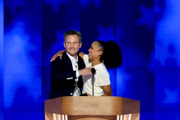 Kerry Washington Turns Heads With Birthday Shoutout To Her "Pretend Love" & Scandal Co-Star Tony Goldwyn (VIDEO + PICS)