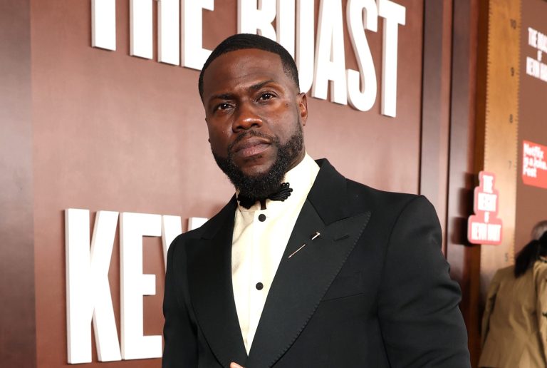Kevin Hart Reacts To Backlash Over Tony Hinchcliffe’s George Floyd Joke & Shares Where He Stands (VIDEOS) Kevin Hart Reacts To Backlash Over Tony Hinchcliffe's George Floyd Joke & Shares Where He Stands