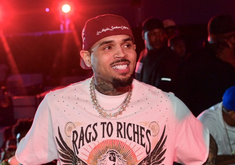 Issa Zaddy! Chris Brown Has Fans Going WILD After Flexing His Post-Workout Body In Steamy Shirtless Flick (PHOTO) Chris Brown Has Fans Going WILD After Flexing His Post-Workout Body In Steamy Shirtless Flick