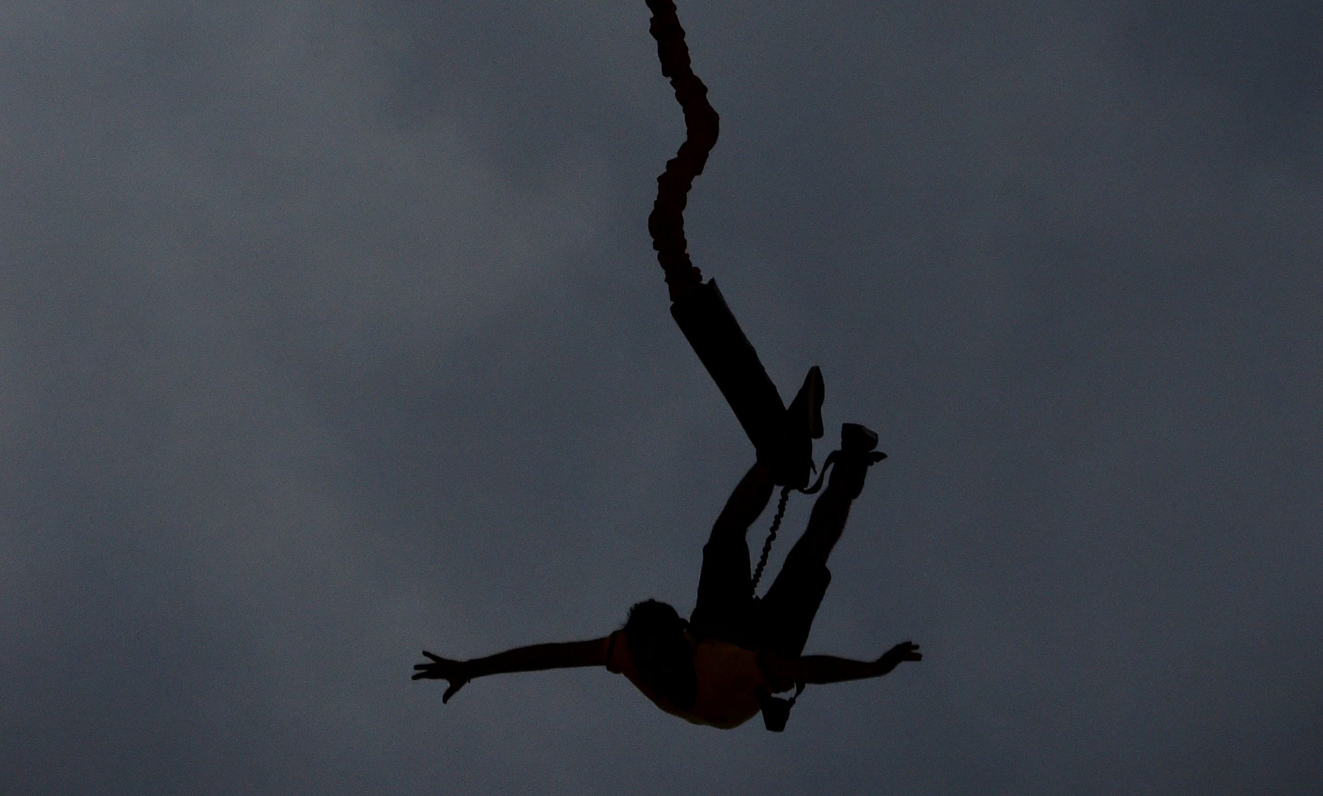 Whew! Social Media Is Still In Disbelief After Viral Video Shows Woman Moments Before Bungee Jump Incident (REACTIONS)