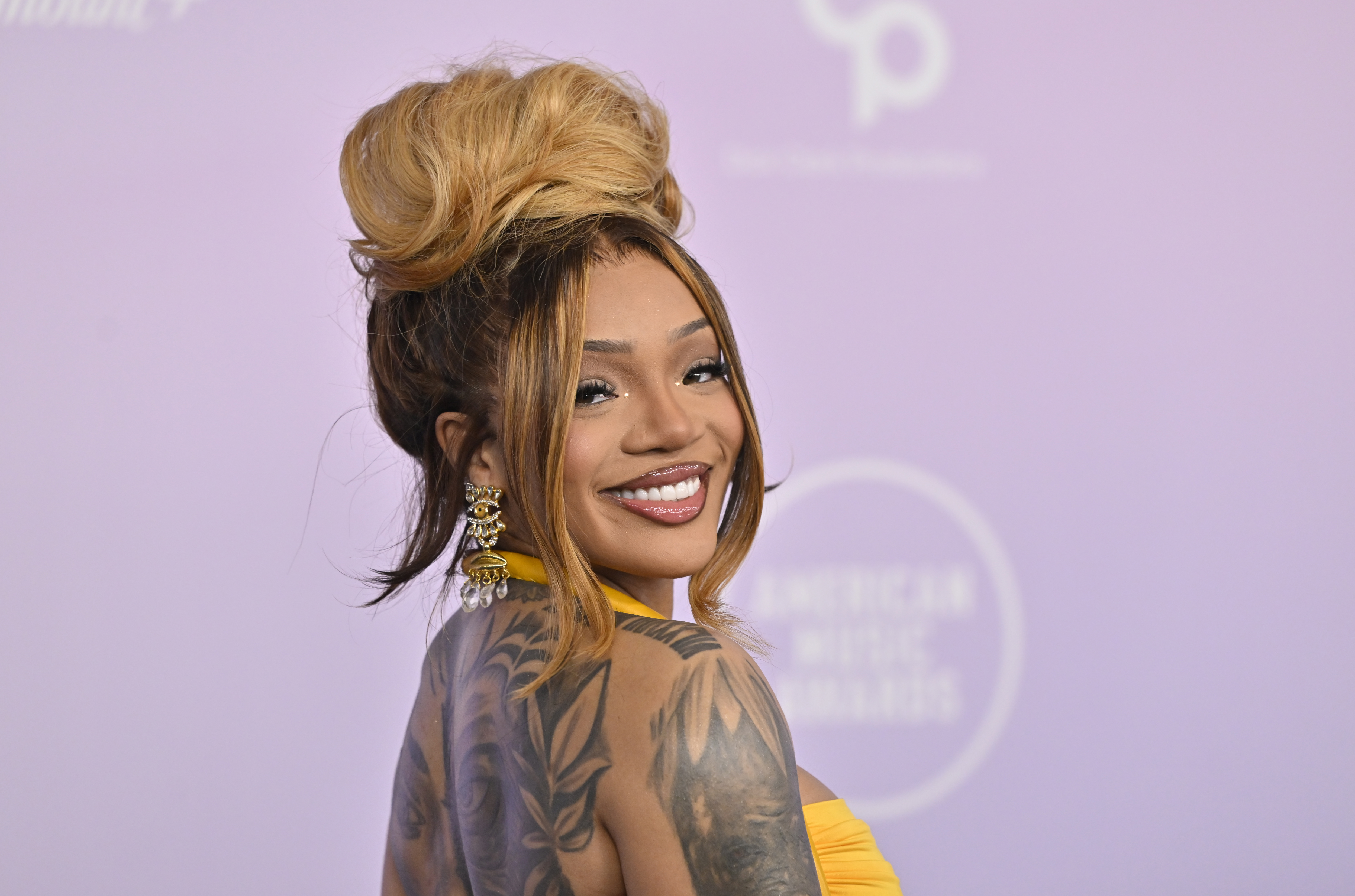 Play All Day! Victoria ‘BroRilla’ Woods Cracks Joke About GloRilla’s Facial Expression In Throwback Family Photo