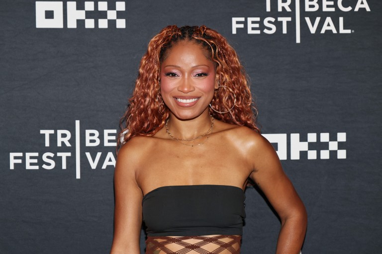 Just Friends Or More? Keke Palmer Sparks Frenzy After Being Spotted On Dinner Date With A Familiar Face (VIDEO) Just Friends? Keke Palmer Sparks Frenzy After Being Seen On Dinner Date & Fans Aren’t Shocked (VIDEO)