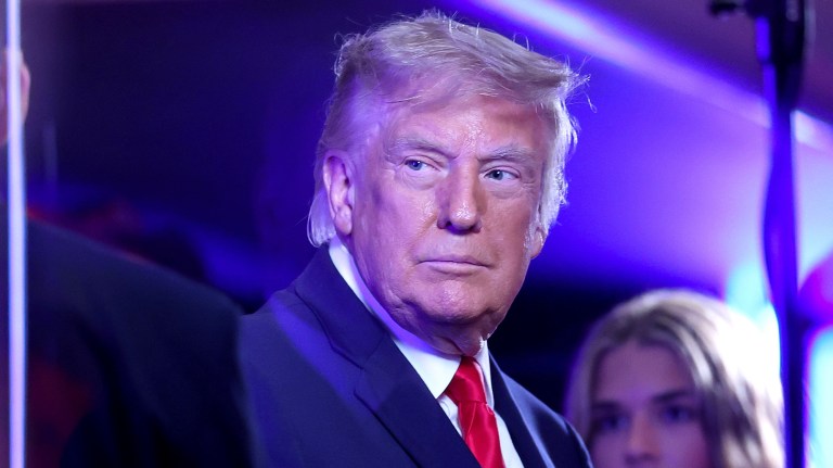 One Band, One Sound! Social Media Users Are Crackin' Up At Crowd's Reaction To Donald Trump Attending Game 3 Of NBA Finals (VIDEOS)