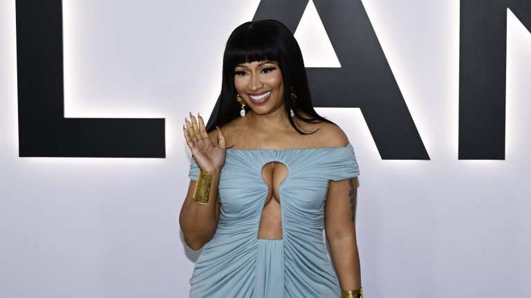 Growin’ Up! Nicki Minaj Steps Out With Son Papa Bear & Husband Kenneth Petty In RARE Public Appearance (VIDEOS) nicki-minaj-shares-rare-new-video-five-year-old-son-papa-bear-husband-kenneth-petty fifa world cup
