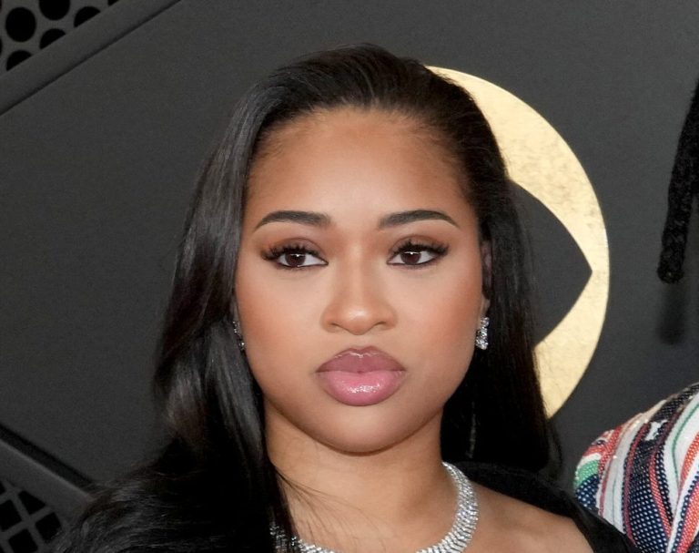 Agree Or Nah? India Royale Has The Internet Debating Whether “Everything But A Ring” Is Better Than “Nothing But A Ring” Agree Or Nah? India Royale Has The Internet Debating Whether "Everything But A Ring" Is Better Than "Nothing But A Ring"
