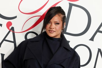 Good Girl Gone Mom! Rihanna & Her Three Kiddos Break The Internet During NYC Family Stroll (PHOTOS)