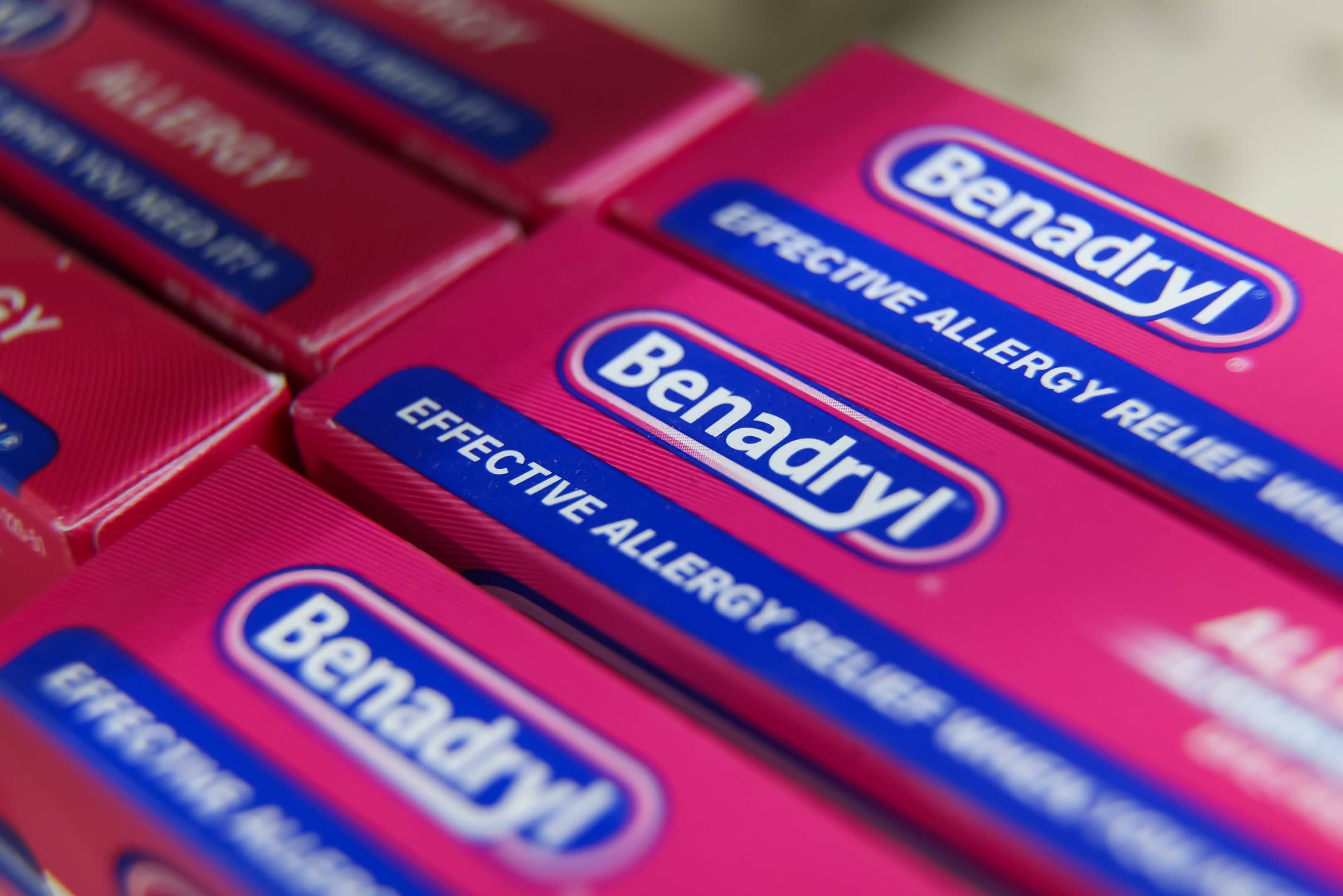 Georgia Police Issue Warning About Viral ‘Benadryl Challenge’ As Father Raises Awareness After His 15-Year-Old Daughter’s Death