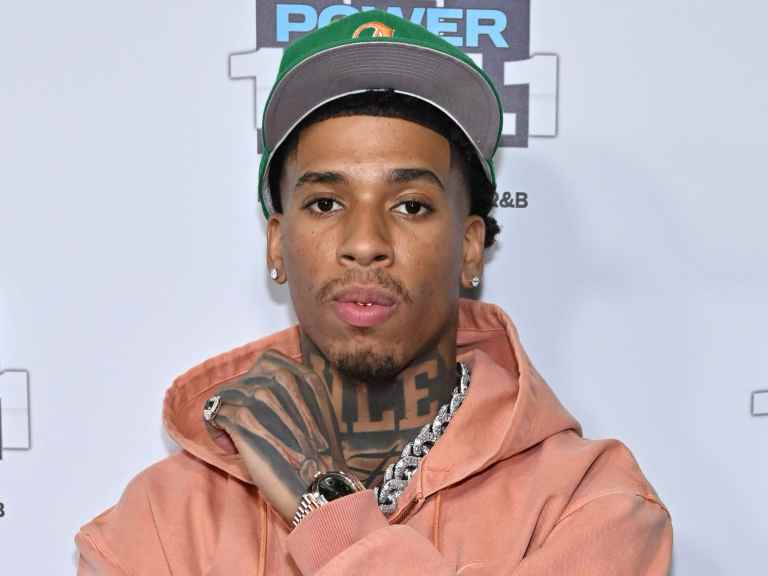What’s Goin’ On? NLE Choppa Puzzles Fans After Donning Maroon Pixie Wig To Tease Upcoming Album (PHOTOS) The Net Reacts As NLE Choppa Debuts Bold New Look While Teasing Upcoming Album (PHOTOS)