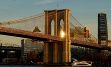 NYPD rescues woman NYPD Brooklyn Bridge NYPD woman woman Brooklyn Bridge NYPD rescues woman Brooklyn Bridge