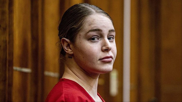 OnlyFans Model Courtney Clenney Reportedly Gets Plea Deal After Stabbing Boyfriend Christian Obumseli To Death OnlyFans model Courtney Clenney fatally stabbing Christian Obumseli plea deal