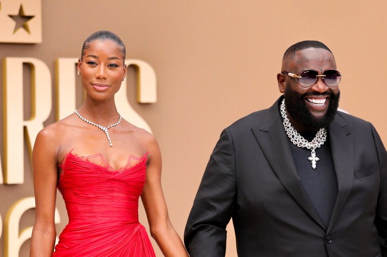 Social Media Praises Rick Ross For Keeping A Black Queen After Sharing Sweet Smooches With Jazzma Kendrick (VIDEOS) Social Media Praises Rick Ross For Keeping A Black Queen After Sharing Sweet Smooches With Jazzma Kendrick