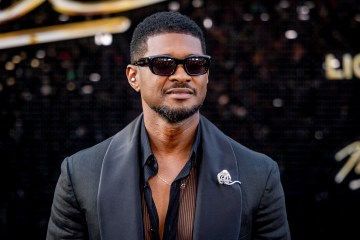 U Got It Bad? Usher Kicks Fan Off Stage After Steamy Moment Takes Unexpected Turn (VIDEO)