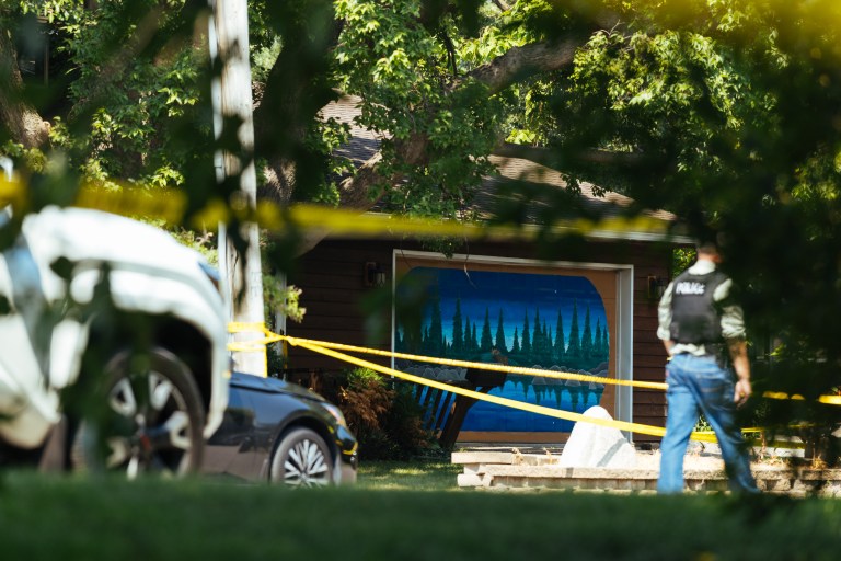 Prayers Up! Minnesota Man Fatally Stabs Wife & 7-Year-Old Daughter At Daycare After Allegedly Killing Another Relative