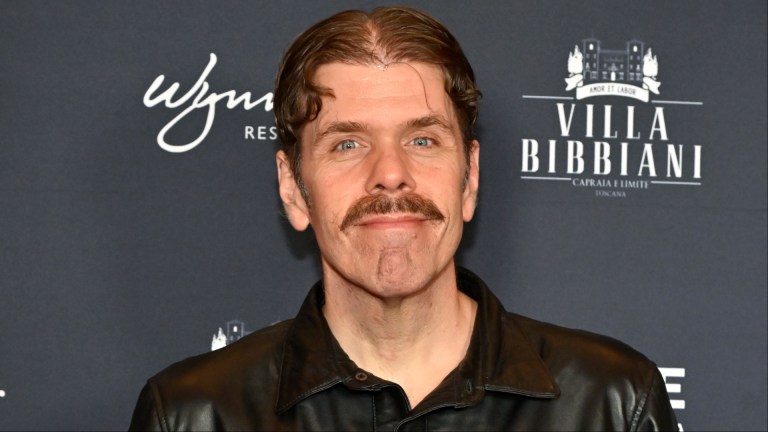 Prayers Up! Perez Hilton’s Sister Speaks On Finding Him Covered In Blood Amid Recent Hospitalization Perez Hilton's sister naked covered in blood livestream self-harm Miami Florida