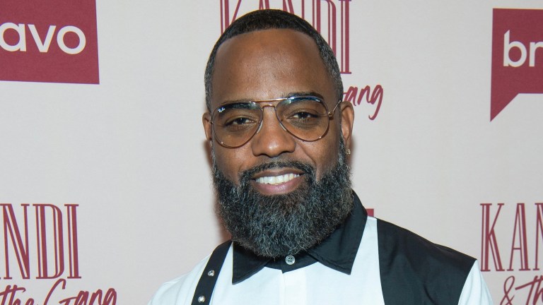 Hol’ Up! Todd Tucker Raises Eyebrows With Question About Dating: “How Young Is Too Young?” (VIDEO) Todd Tucker Raises Eyebrows With Question About Dating: How Young Is Too Young? (VIDEO)