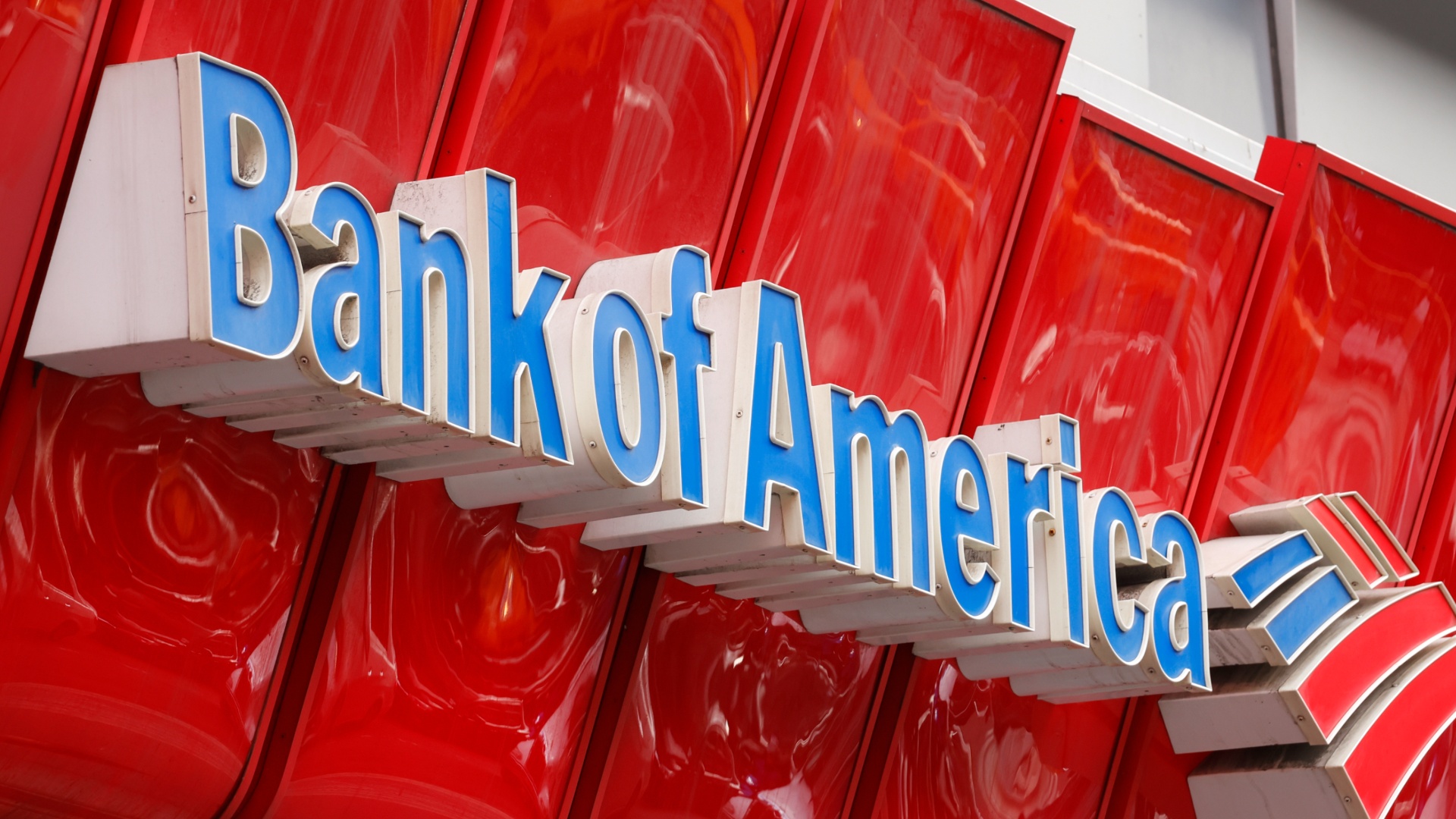 Bank Of America Vice President Passes Away Following Random Stabbing By Queens Woman In Times Square