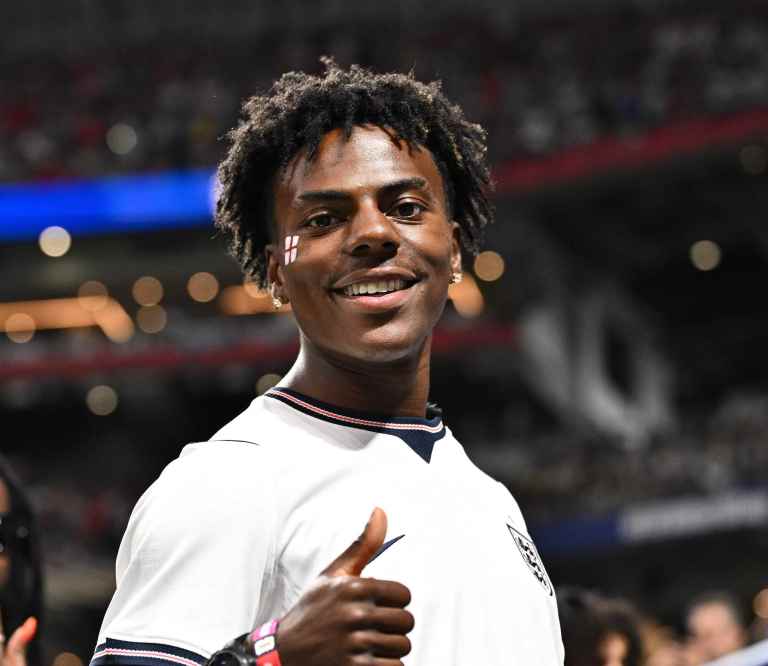 Hugs In The Chat! iShowSpeed Opens Up About Feeling Alone Despite His Fame While Revealing What Keeps Him Grounded (VIDEO)