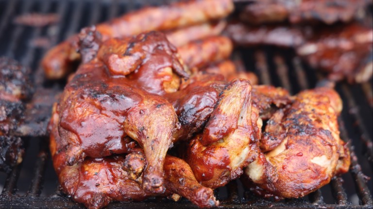 Say WHAT?! Michigan Man Fatally Stabs Sister’s Boyfriend At Labor Day BBQ After Arguing Over How To Cook Chicken Michigan man fatally stabs sister's boyfriend Kenneth Thomas barbecue Labor Day BBQ Cleo Lawson chicken