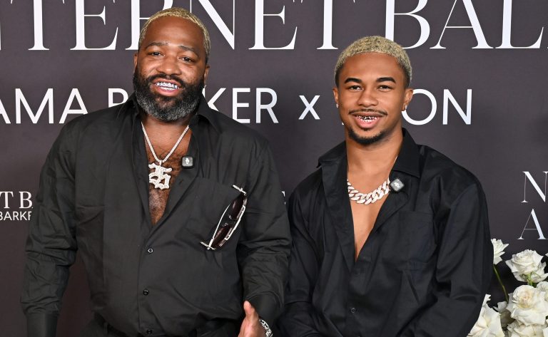 It’s Over? DeenTheGreat Hints At Going Solo After Adrien Broner Allegedly Leaves Him Behind To Party (VIDEO) It's Over? Social Media Reacts As DeenTheGreat Hints At Going Solo After Adrien Broner Allegedly Leaves Him To Party With N3on (VIDEOS)