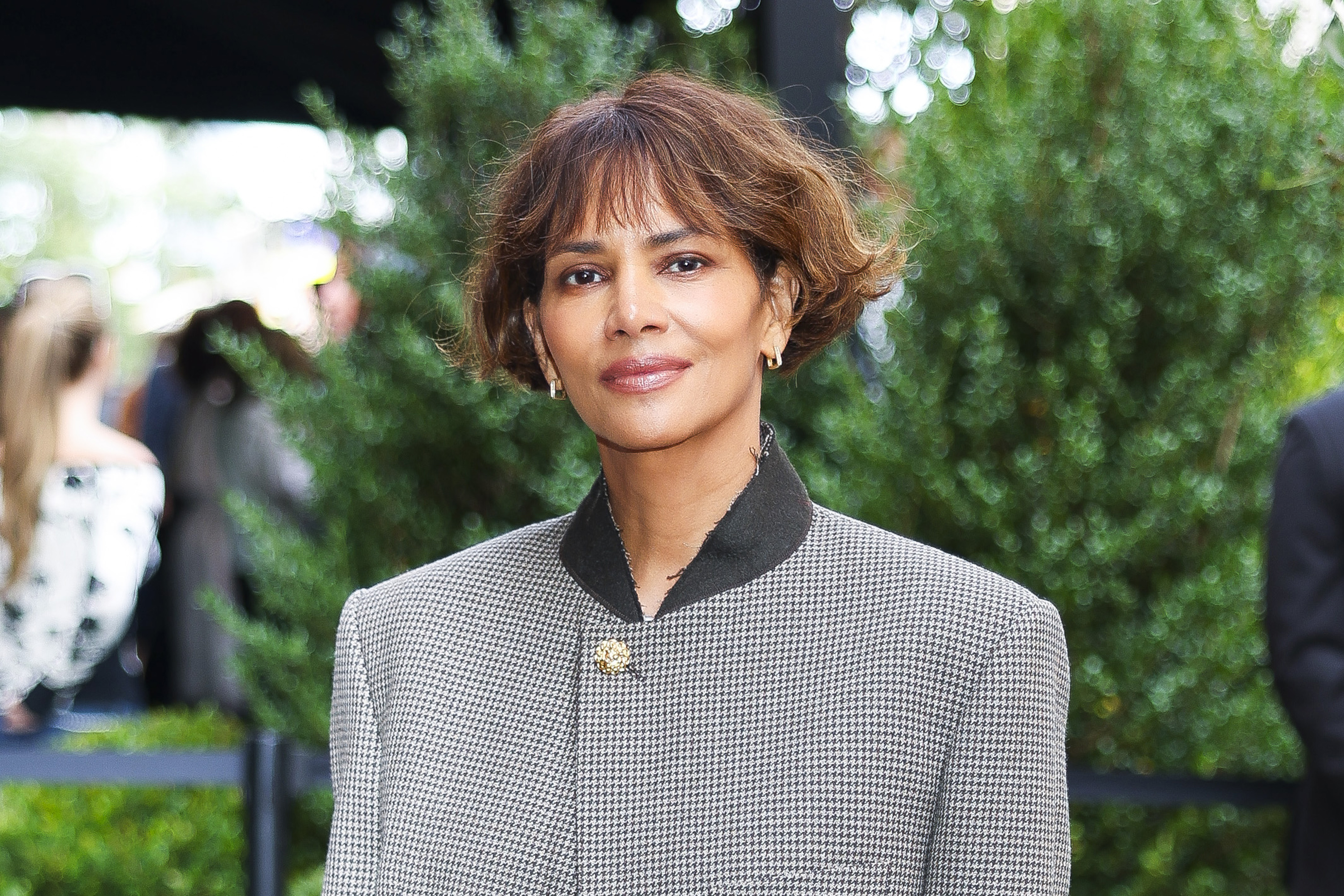 Halle Berry Accused Of Child Abuse As Ex Olivier Martinez Gets Primary Custody, Restraining Order