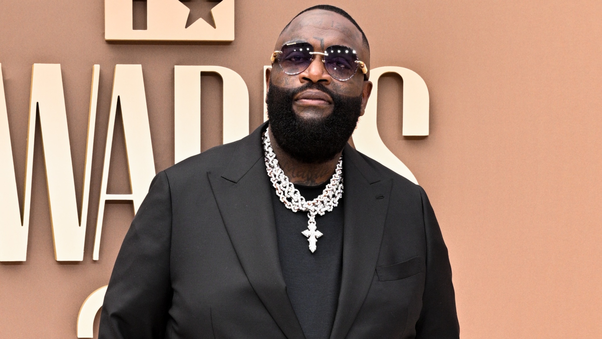 Rick Ross Gets His Rigatoni As He Steps Out In Paris Following Domestic Violence Arrest (VIDEO)