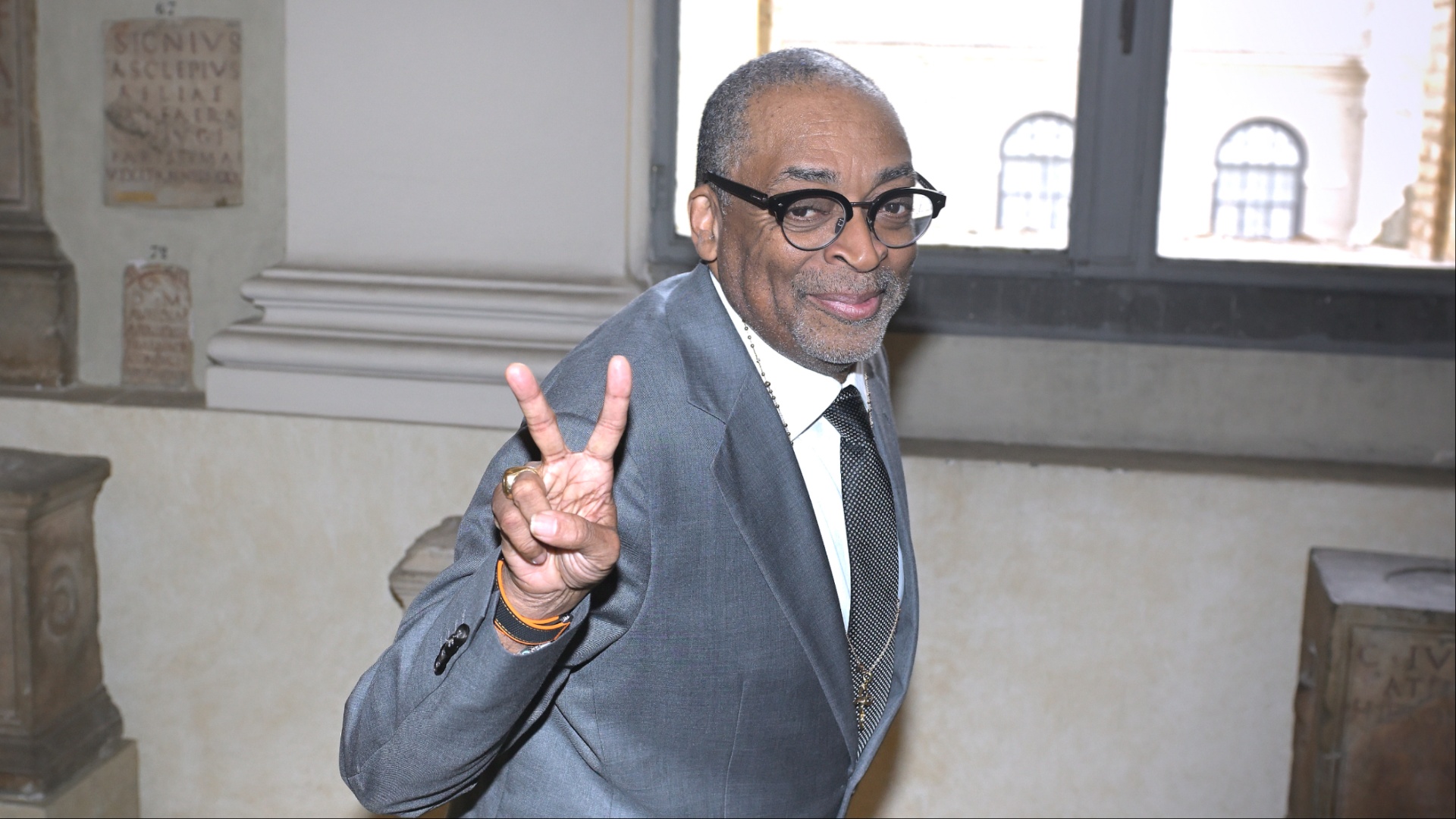 Aht Aht! Spike Lee Has A Spicy Exchange With A Fan At Yankee Stadium After Allegedly Being Asked About Palestine (VIDEO)