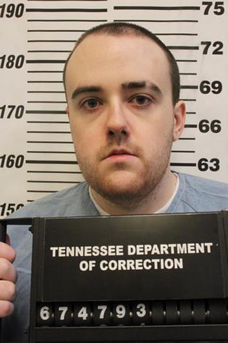 Tennessee inmate Jacob Morley escapes prison fence stolen truck found abandoned Illinois