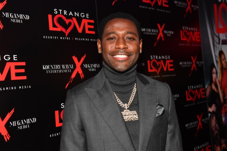 Y’all See It, Too? Kountry Wayne & Yaya Sandoval’s PDA Pics Have Folks Bringing Up Lori Harvey (PHOTOS) Y’all See It, Too? Kountry Wayne & Yaya Sandoval’s PDA Pics Have Folks Bringing Up Lori Harvey (PHOTOS)